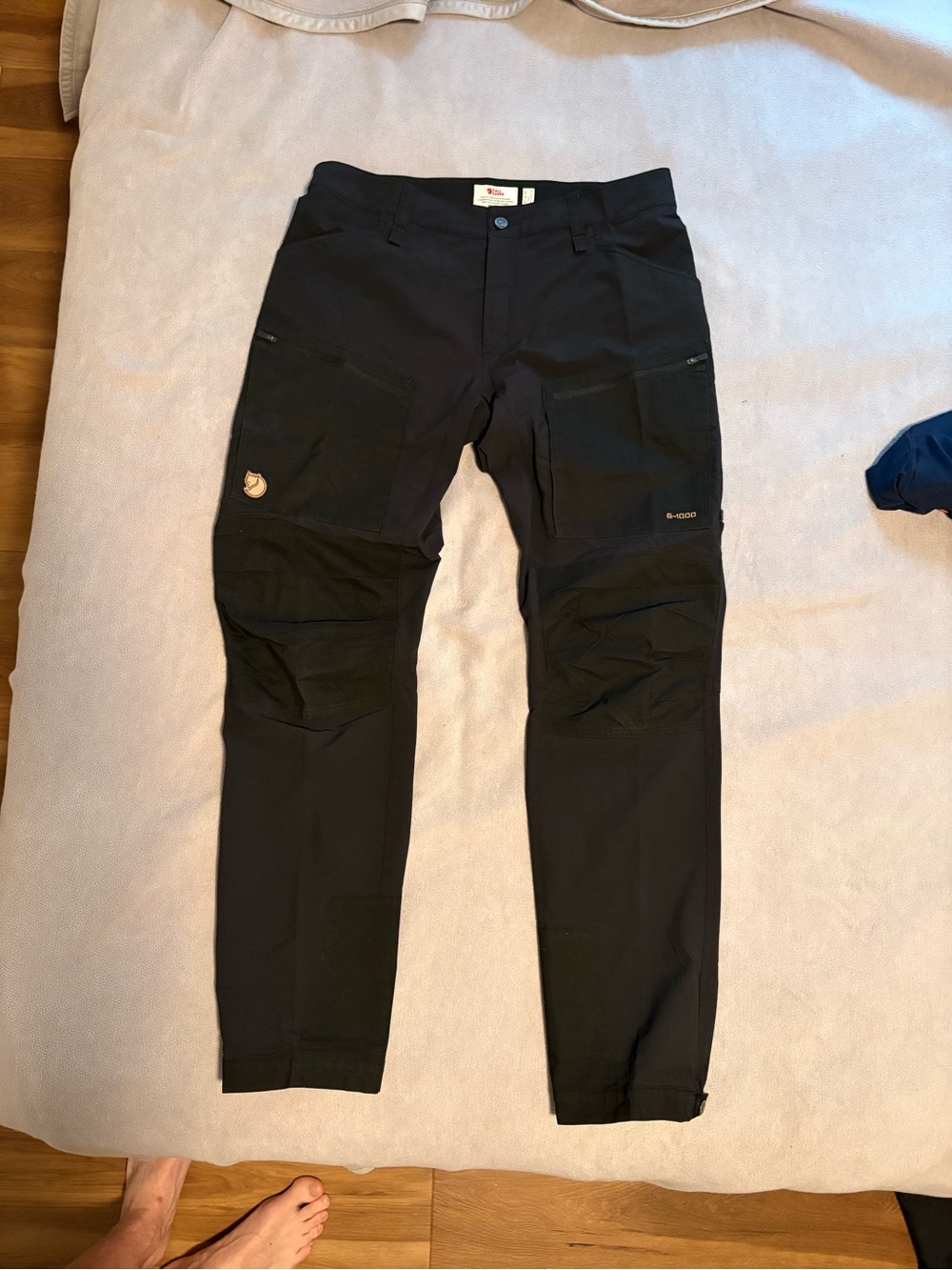 Fjällräven Keb Agile Men’s Black Cargo Trek Pants - like-new condition